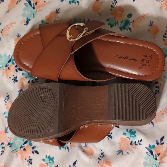 Platform - Picture 3 of 3